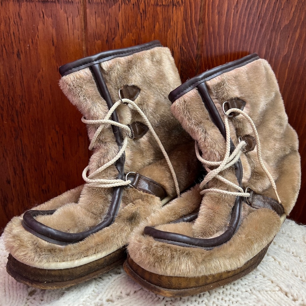 Vintage Maple Leaf Shoe co Fur Boots 12 mens